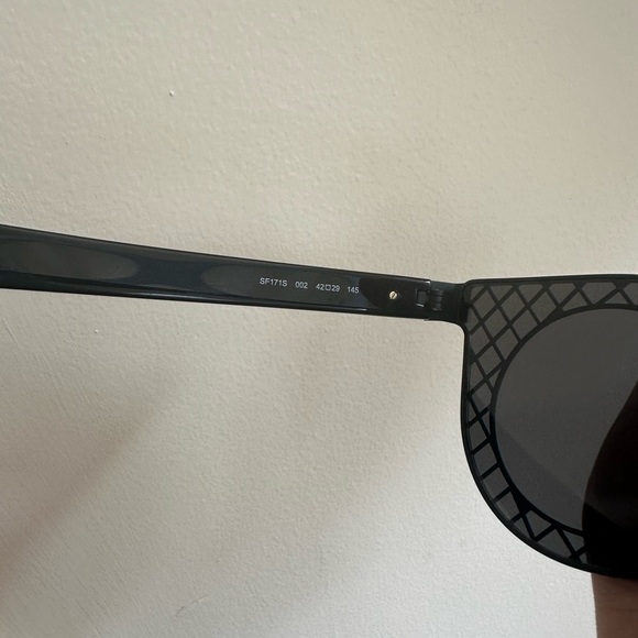 Salvatore Ferragamo 42mm Sunglasses Matte Black - Picture 15 of 16